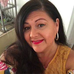 Meet your Posher, Sharon